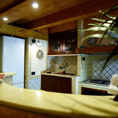 Alla Corte Dei Ventimiglia Montelepre エクステリア 写真