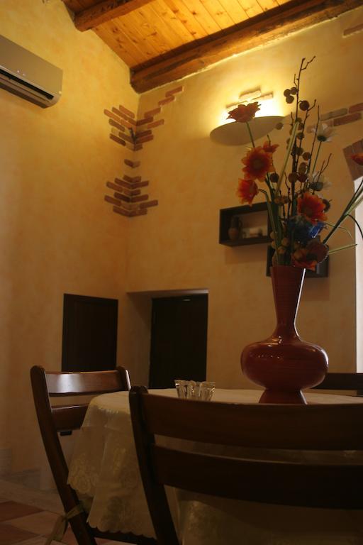 Alla Corte Dei Ventimiglia Montelepre エクステリア 写真
